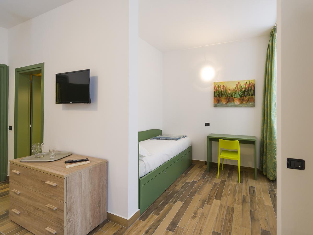 La Nostra Casa In Centro Hotell Lecco Exteriör bild