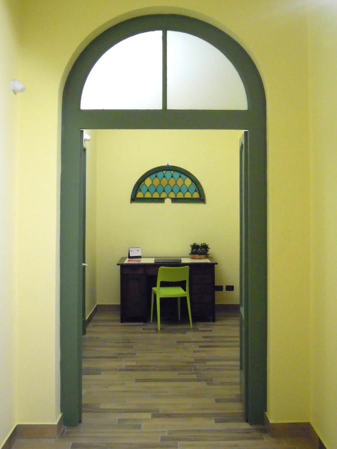 La Nostra Casa In Centro Hotell Lecco Exteriör bild