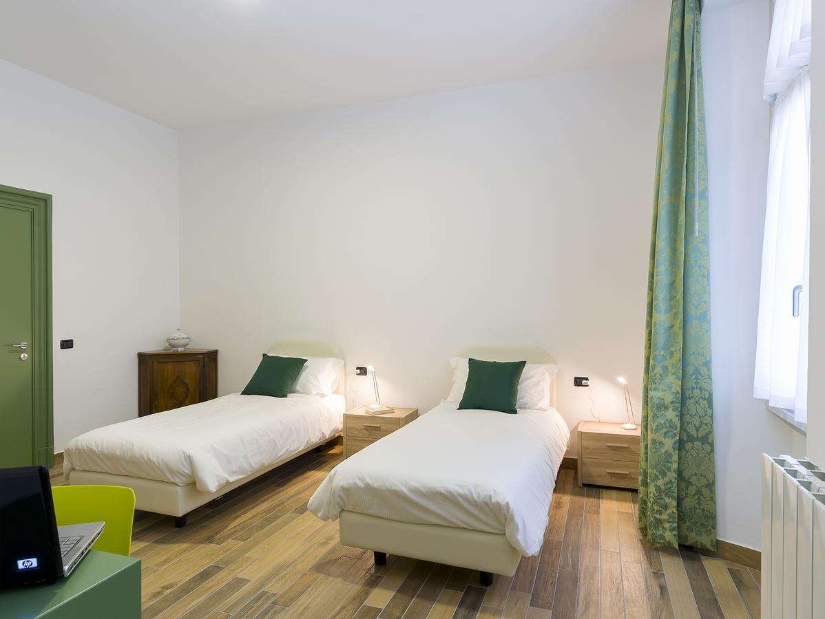 La Nostra Casa In Centro Hotell Lecco Exteriör bild